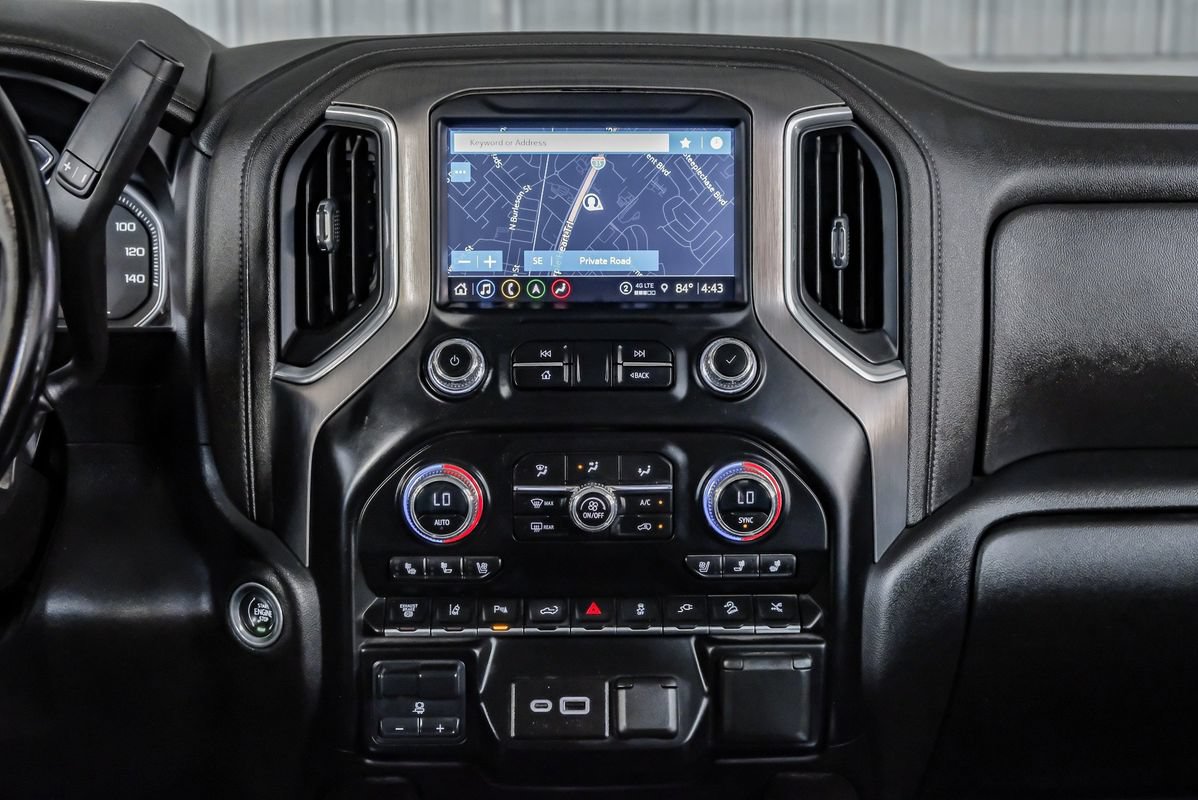 Used 2023 GMC Sierra 2500 Denali w/ Denali Black Diamond Edition AWD/4WD image 26