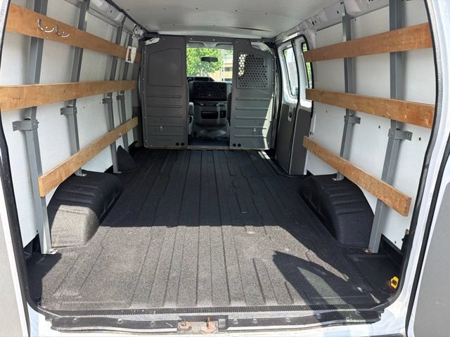 Used 2011 Ford E-250 and Econoline 250 w/ PWR Group RWD image 12