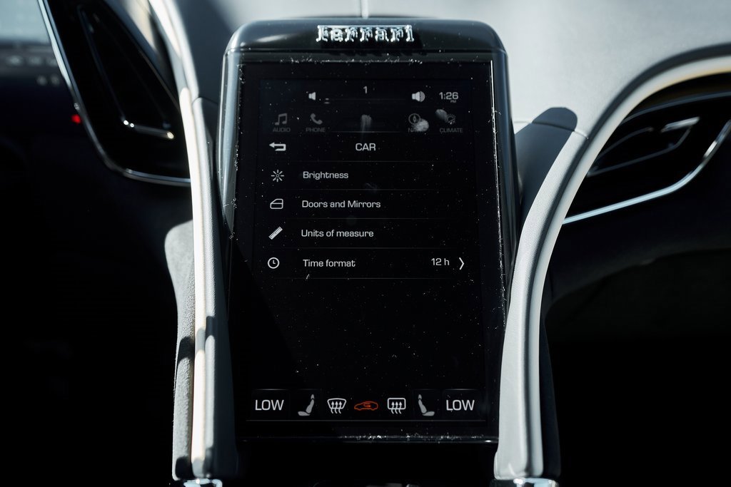 Used 2022 Ferrari Roma Base image 64