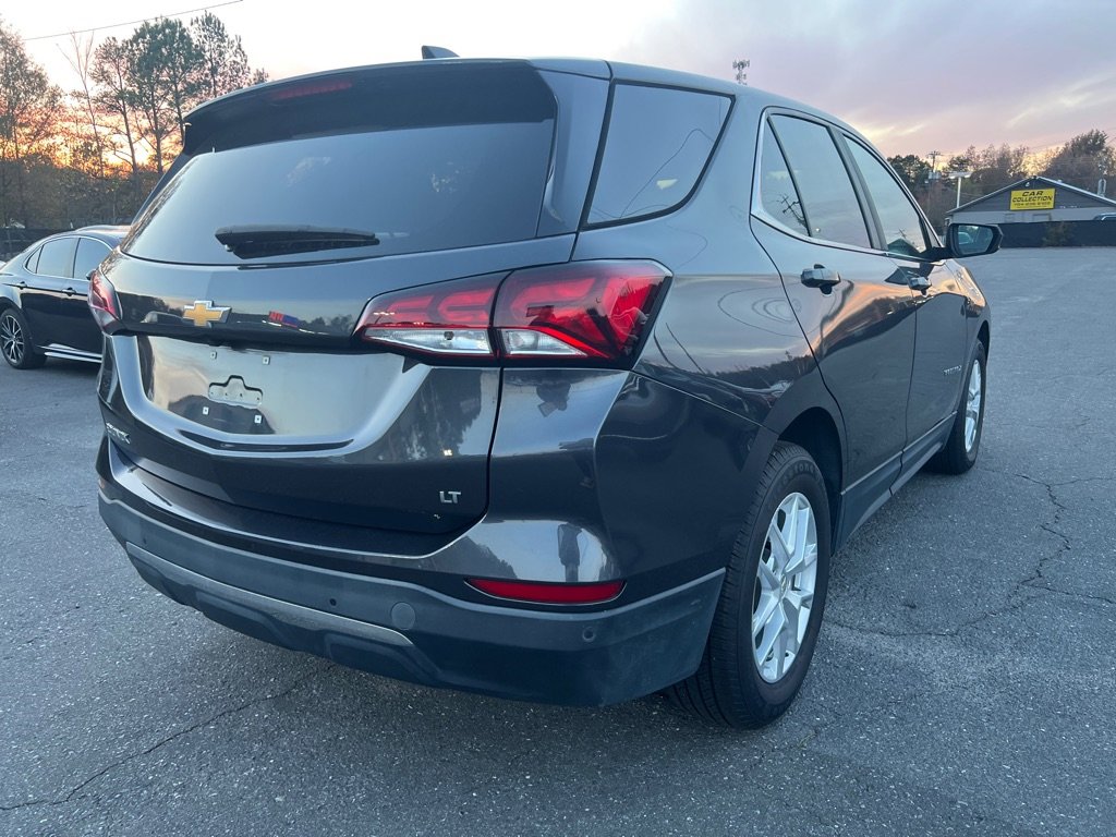 Used 2022 Chevrolet Equinox LT w/ Driver Convenience Package image 4