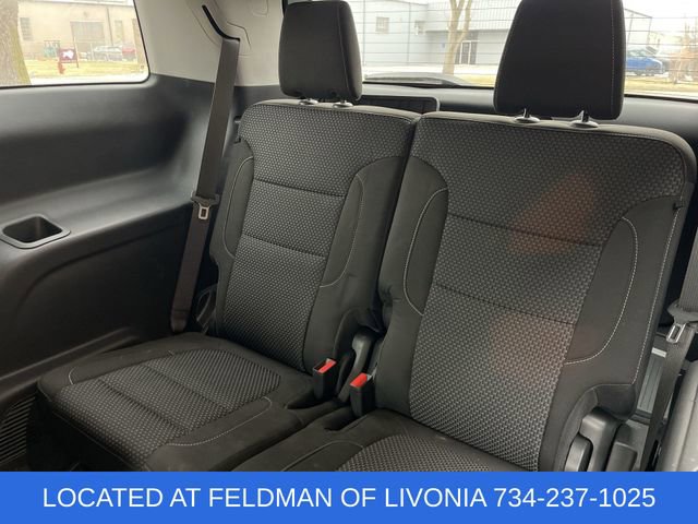 Certified 2023 GMC Acadia SLE w/ Driver Convenience Package image 35