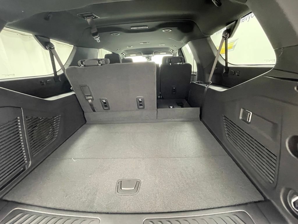 New 2026 Chevrolet Suburban LS AWD/4WD image 7