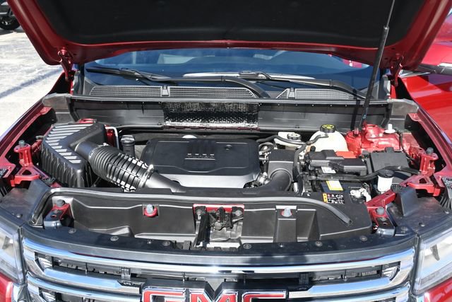 Used 2023 GMC Acadia SLE w/ Driver Convenience Package image 21