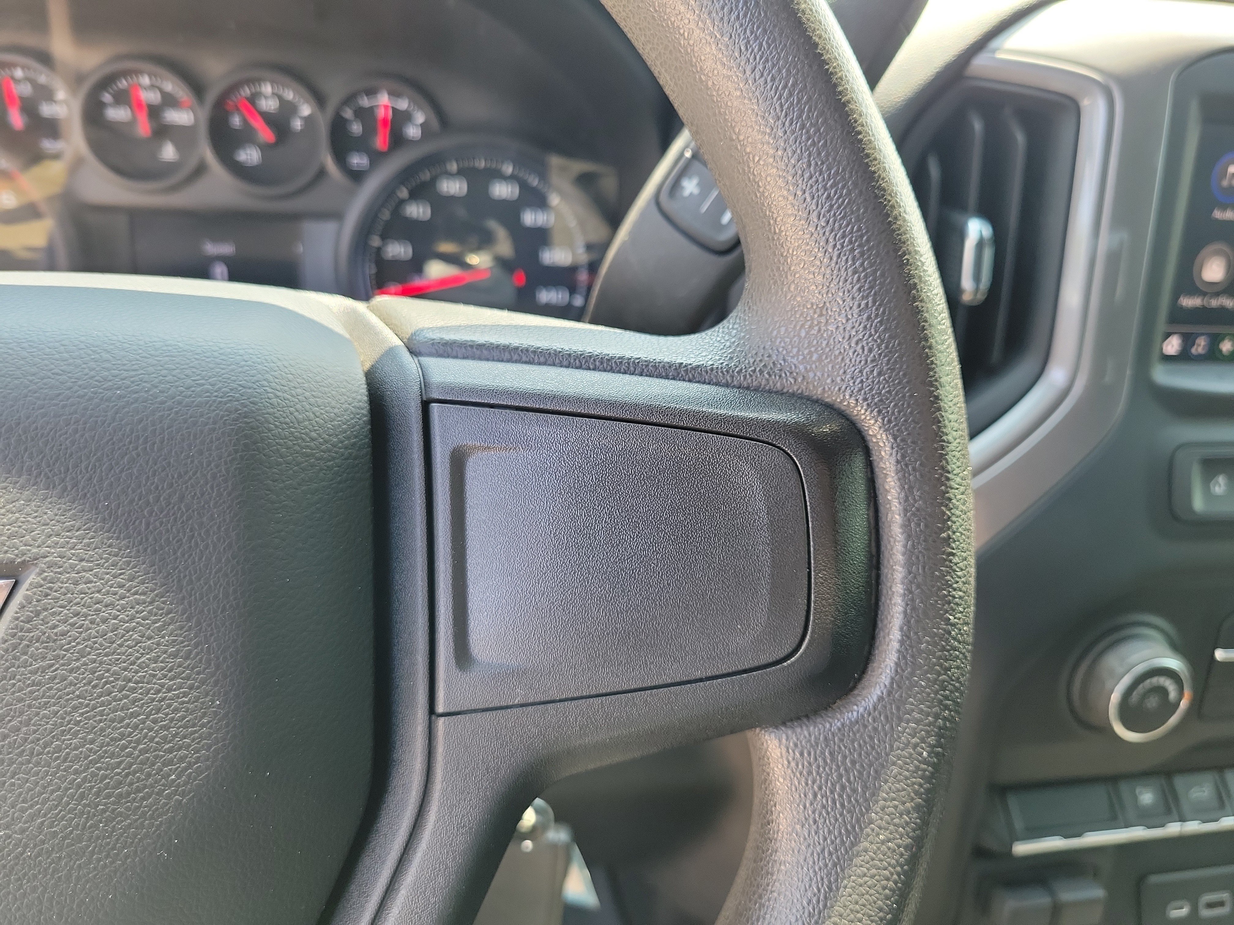 Used 2021 Chevrolet Silverado 2500 Custom w/ Custom Value Package AWD/4WD image 23