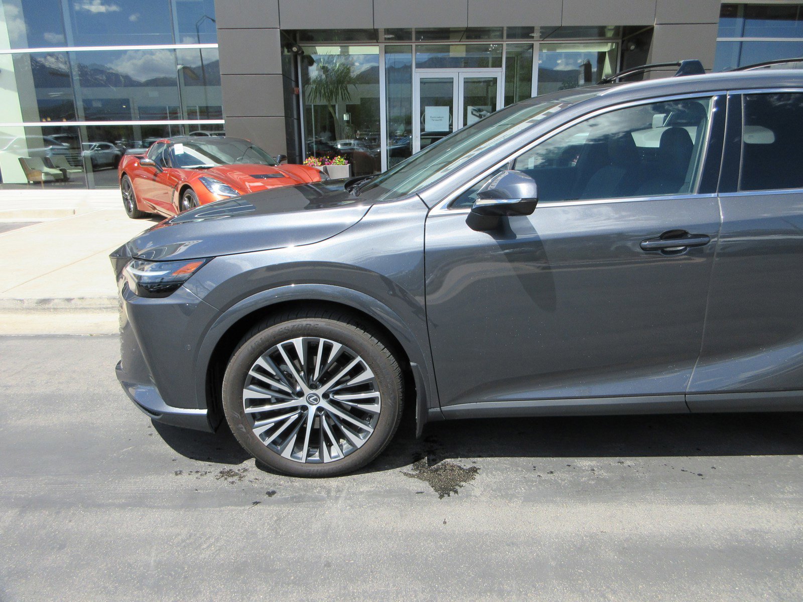 Used 2025 Lexus RX 350 w/ Convenience Package AWD/4WD image 2