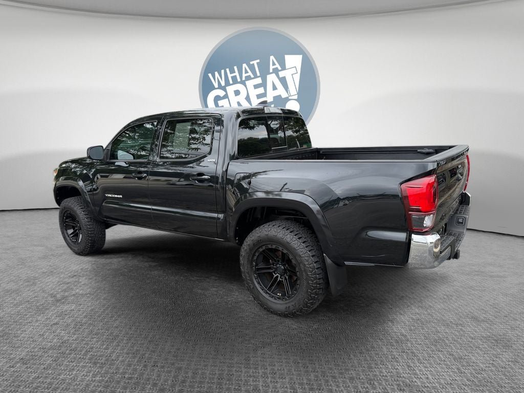 Used 2018 Toyota Tacoma SR5 RWD image 6
