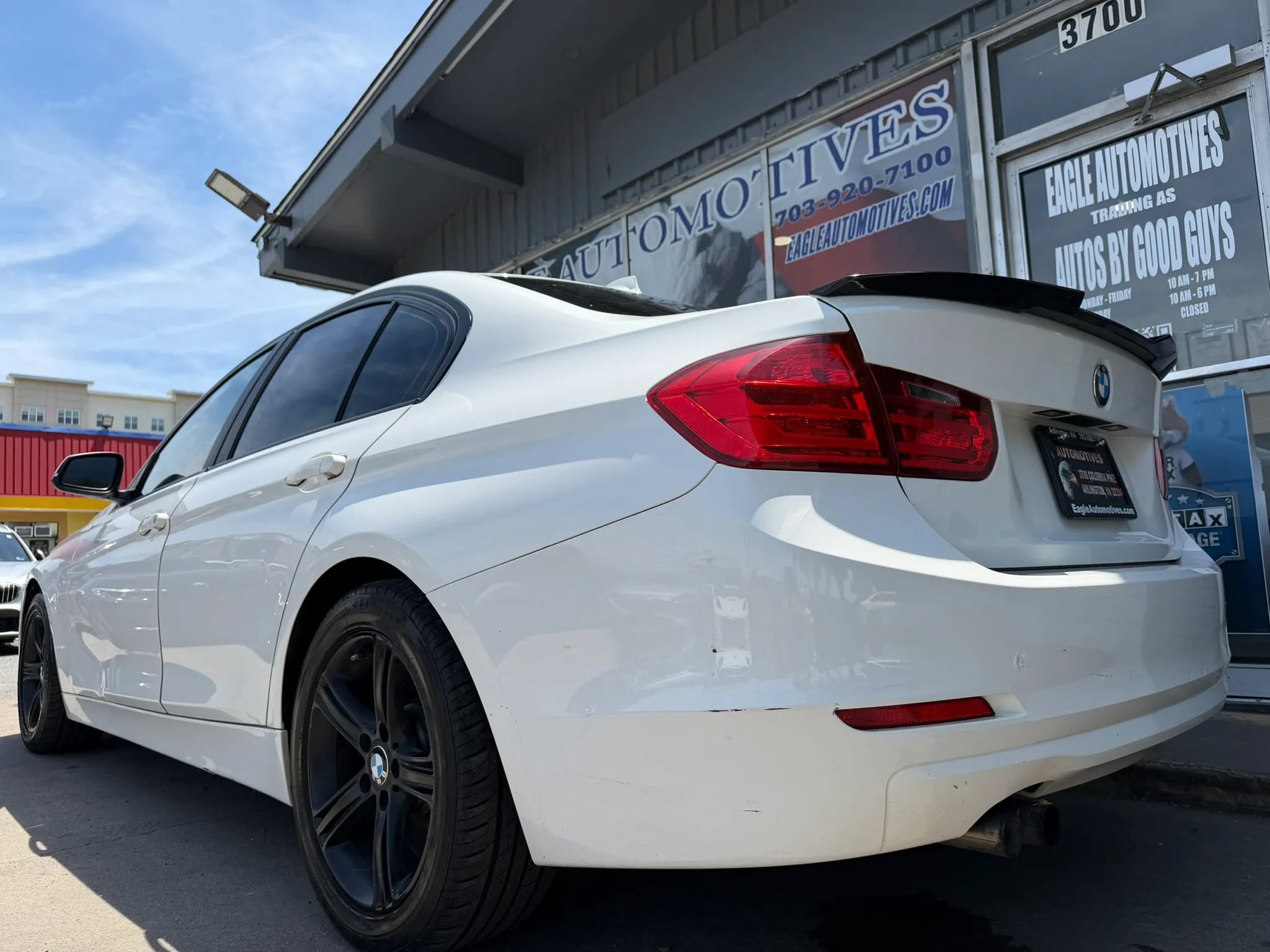 Used 2015 BMW 328i xDrive Sedan AWD/4WD image 5
