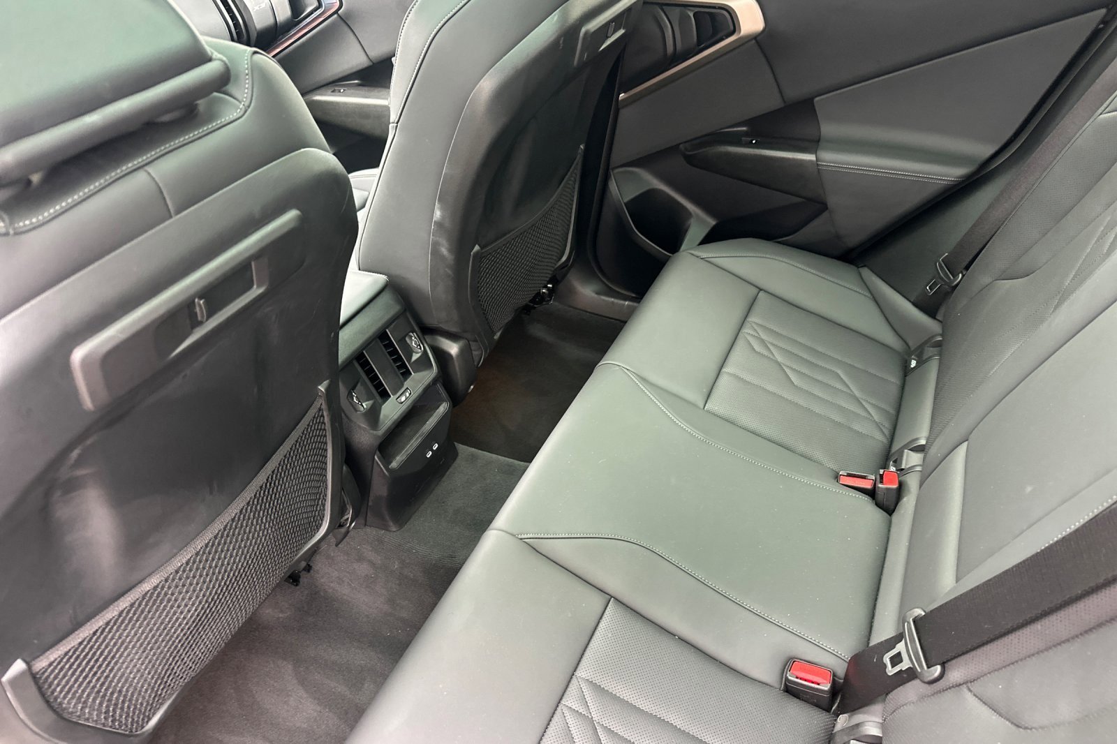 Used 2025 BMW X3 xDrive30i w/ M Sport Package AWD/4WD image 11