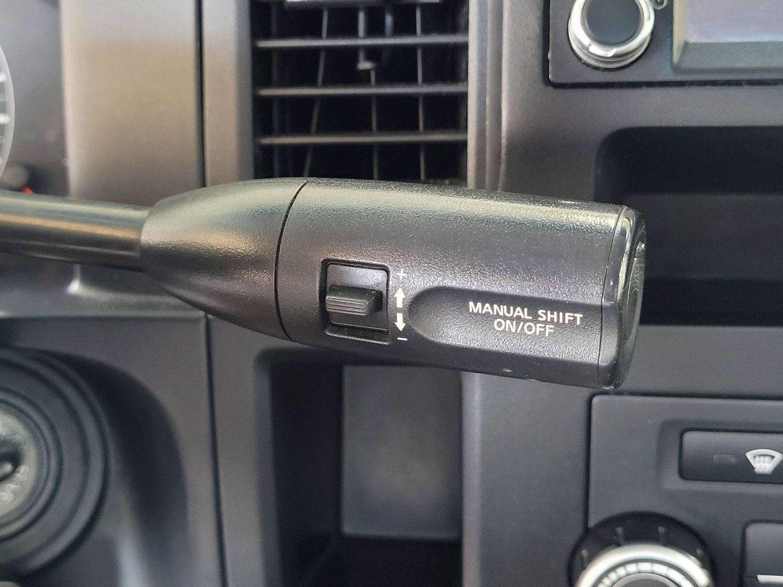 Used 2019 Nissan NV 2500 SL image 15