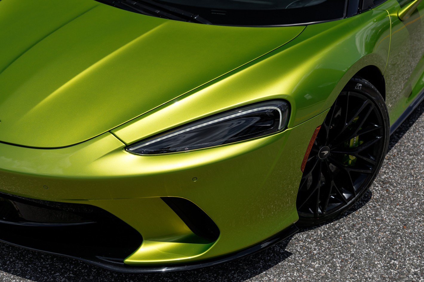 Used 2023 McLaren GT RWD image 29
