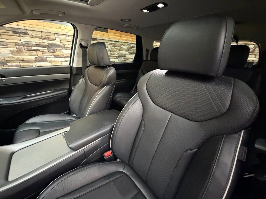 Used 2025 Hyundai Palisade SEL AWD/4WD image 12