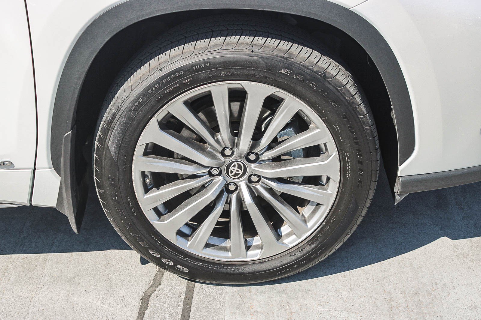 Certified 2025 Toyota Highlander Limited image 11