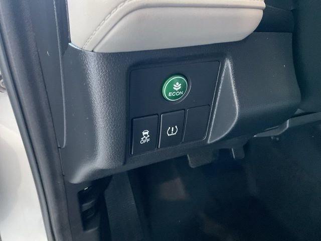 Used 2017 Honda HR-V LX image 7