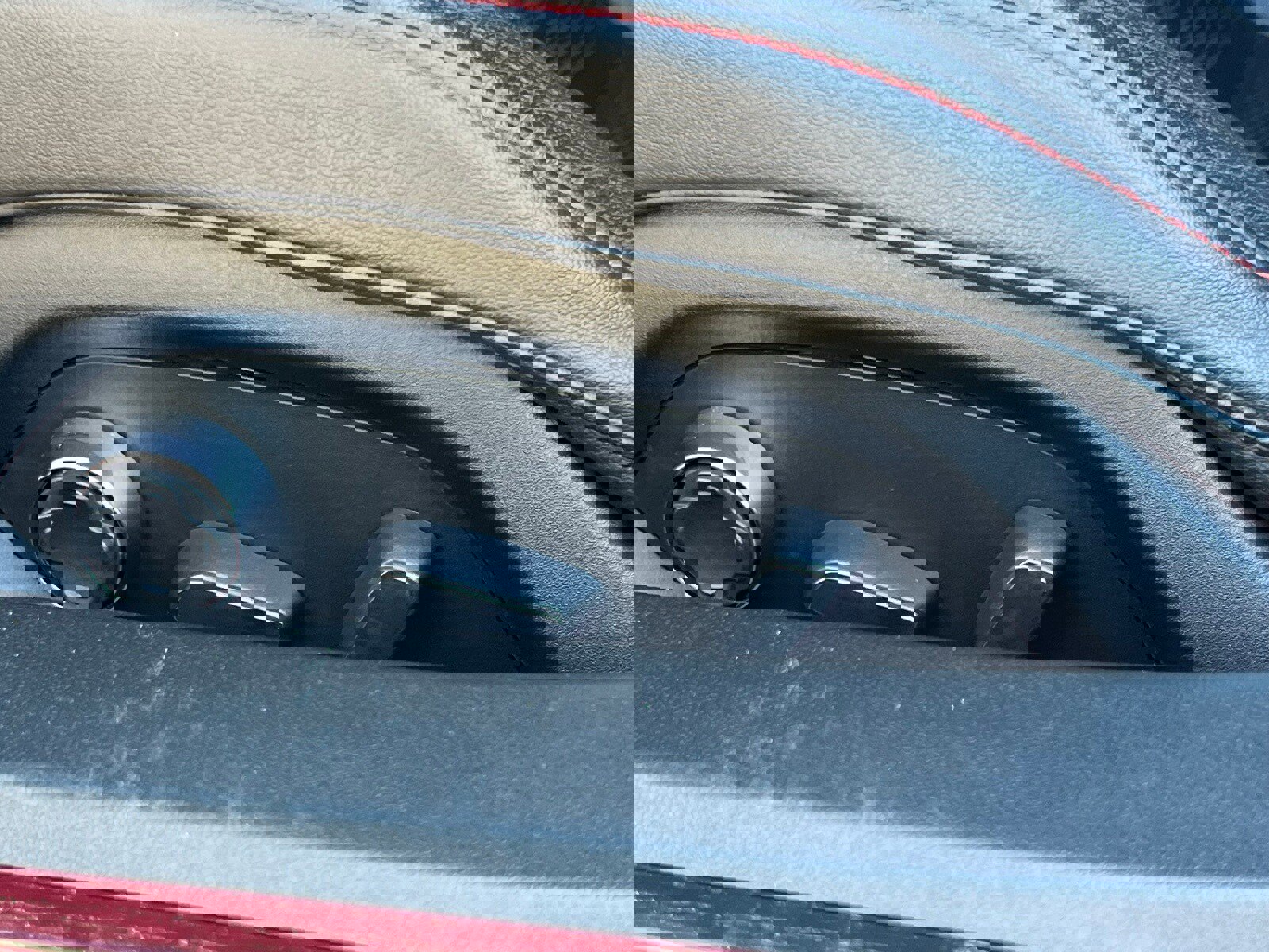 Used 2020 Chevrolet Corvette Stingray Premium Cpe w/ 3LT Preferred Equipment Group image 19