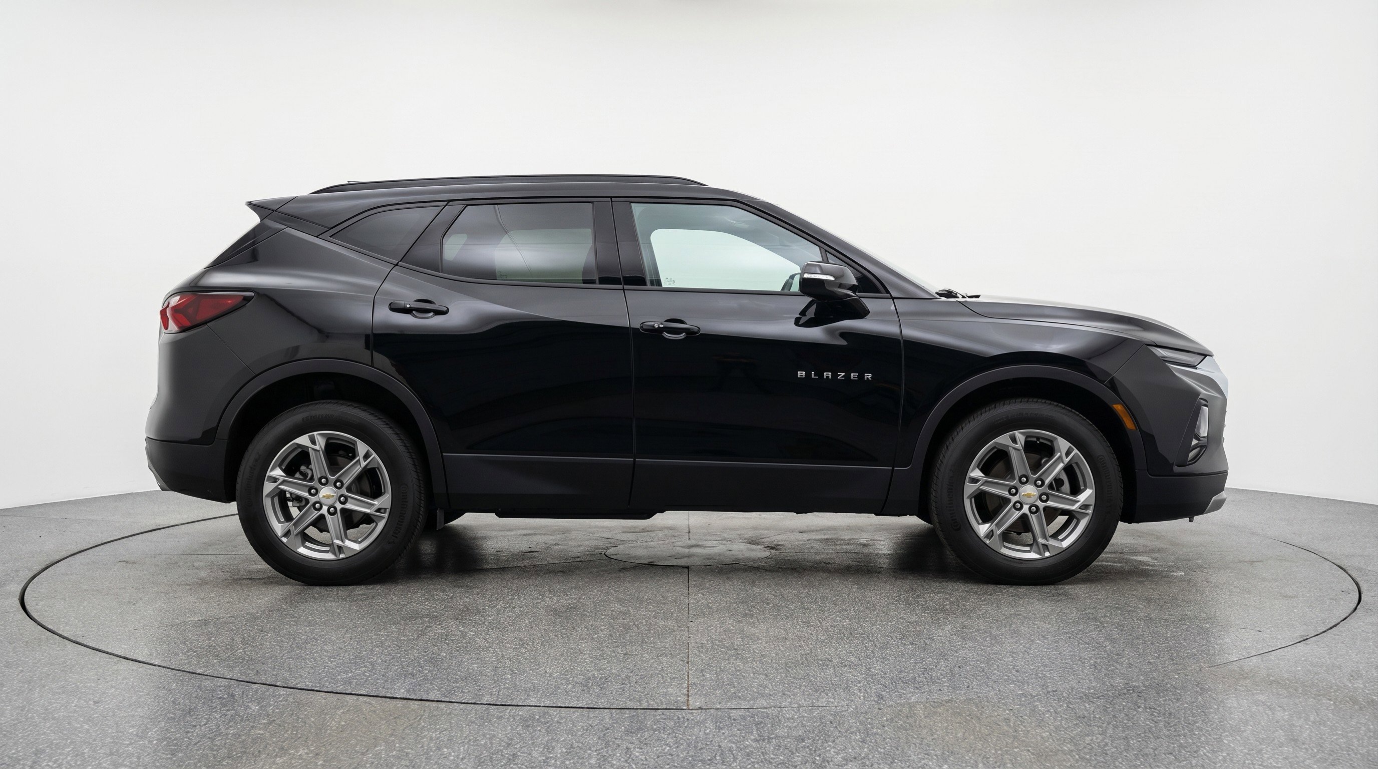 Used 2025 Chevrolet Blazer LT image 11