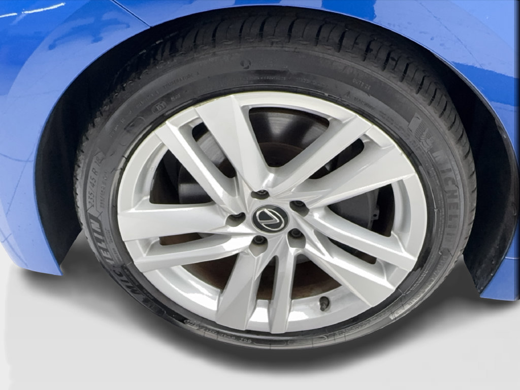 Used 2024 Lexus IS 300 w/ Comfort Package RWD image 15
