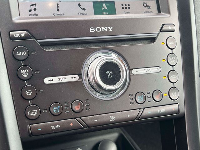 Used 2019 Ford Fusion Energi Titanium FWD image 36