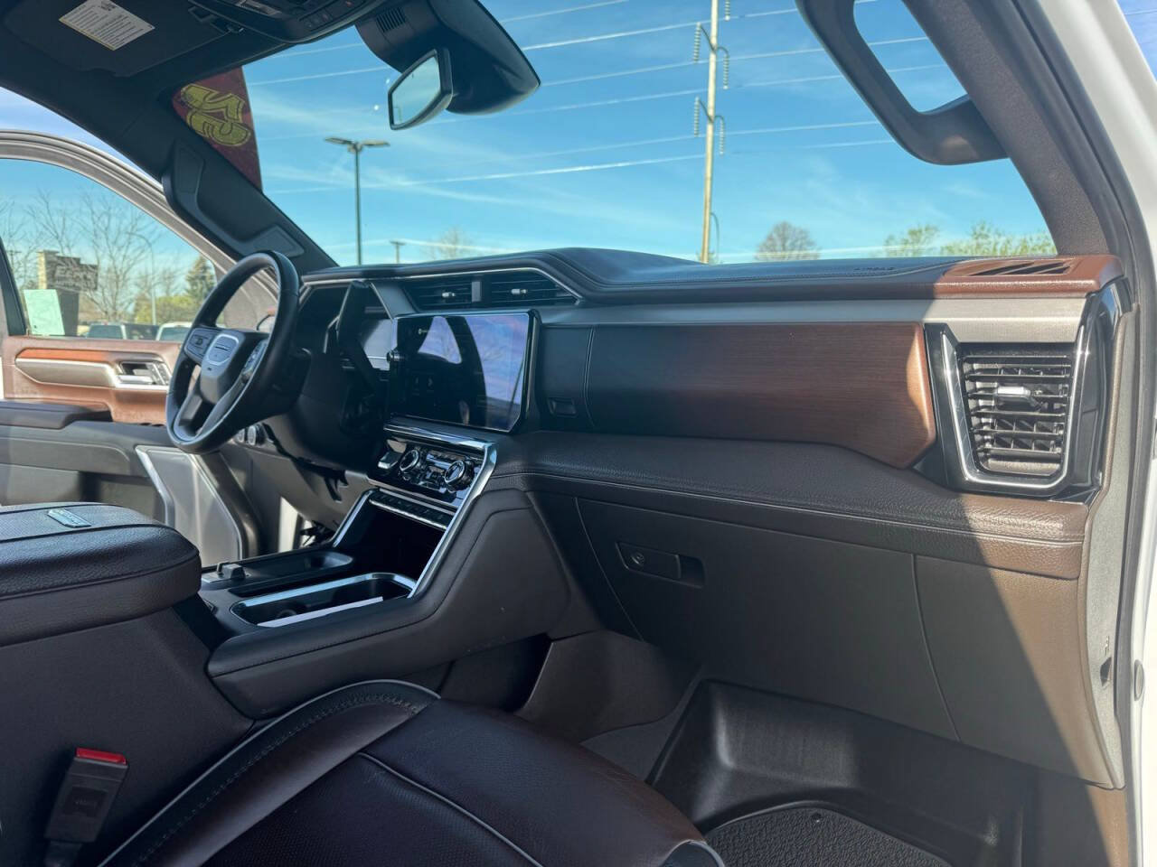Used 2025 GMC Sierra 3500 Denali AWD/4WD image 38