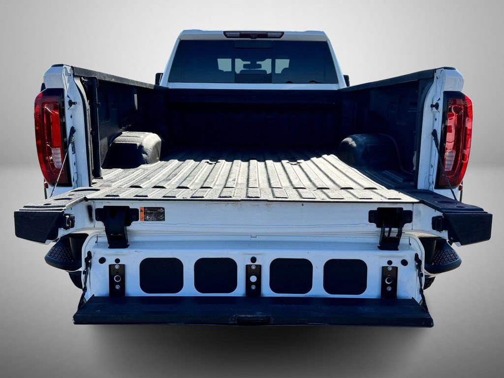 Used 2021 GMC Sierra 3500 SLT w/ SLT Preferred Package image 9