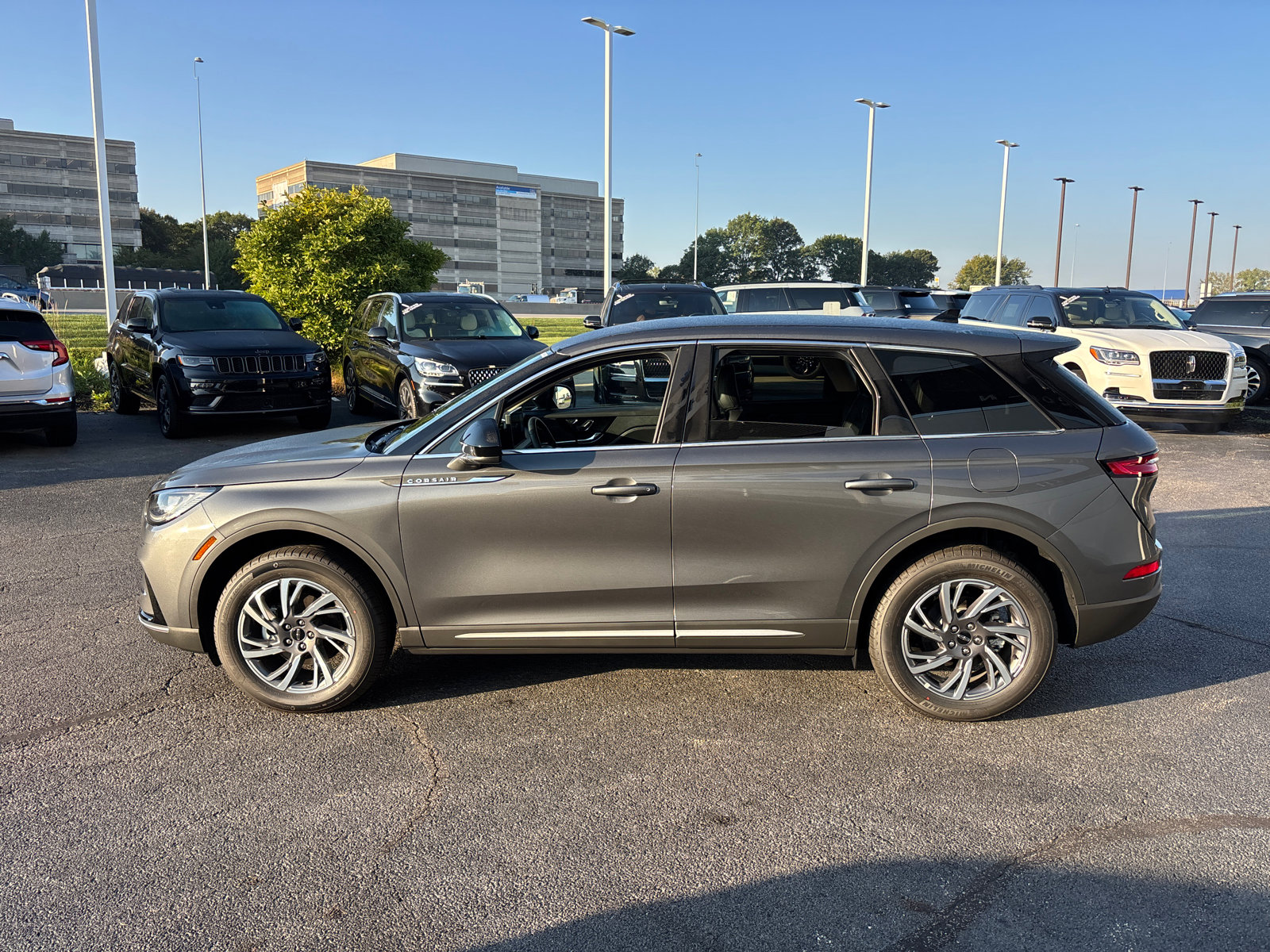 New 2025 Lincoln Corsair AWD image 4