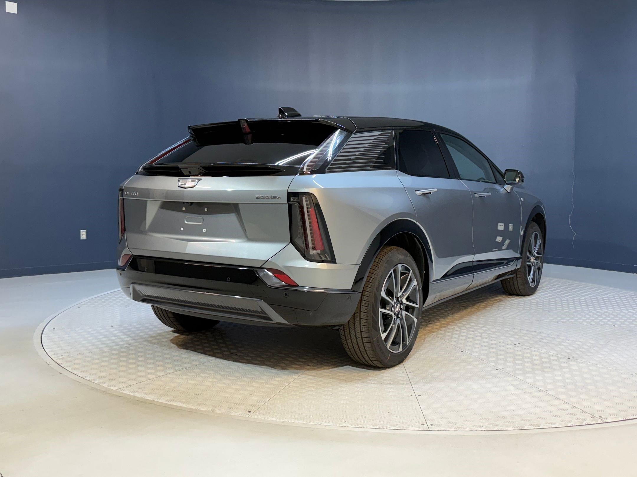 New 2026 Cadillac Optiq Sport 1 image 8