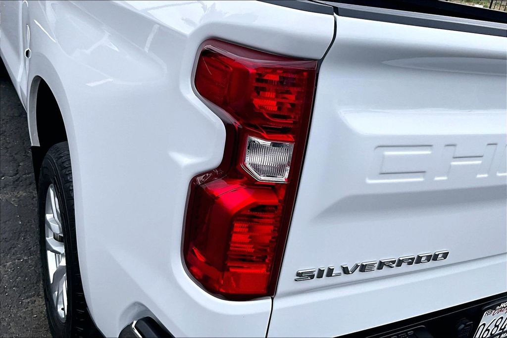 Used 2022 Chevrolet Silverado 1500 LT AWD/4WD image 28