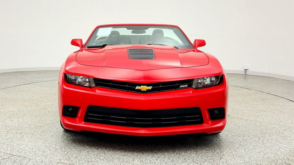 Used 2015 Chevrolet Camaro SS RWD image 2