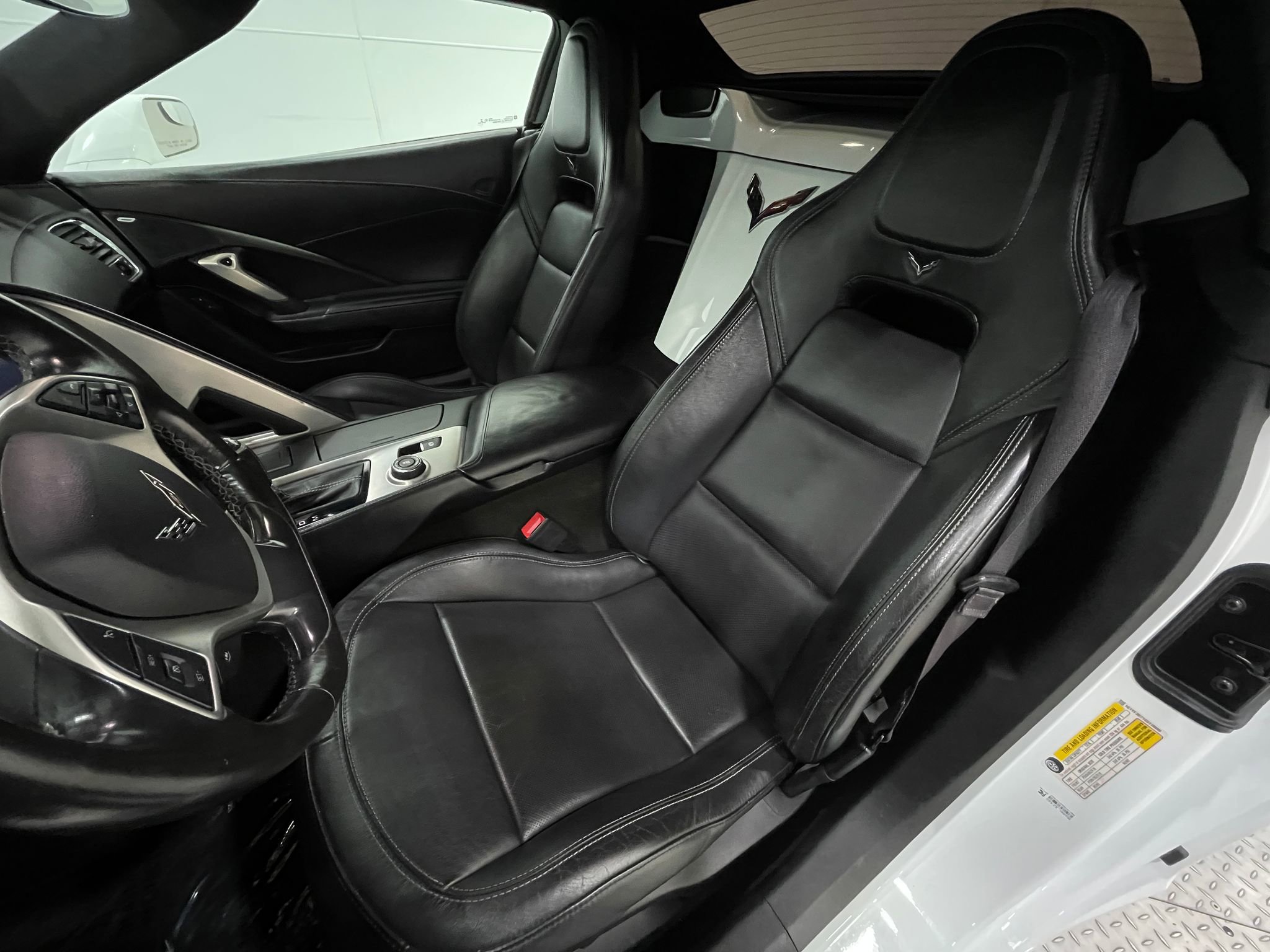 Used 2016 Chevrolet Corvette Stingray w/ 3LT Preferred Equipment Group image 13