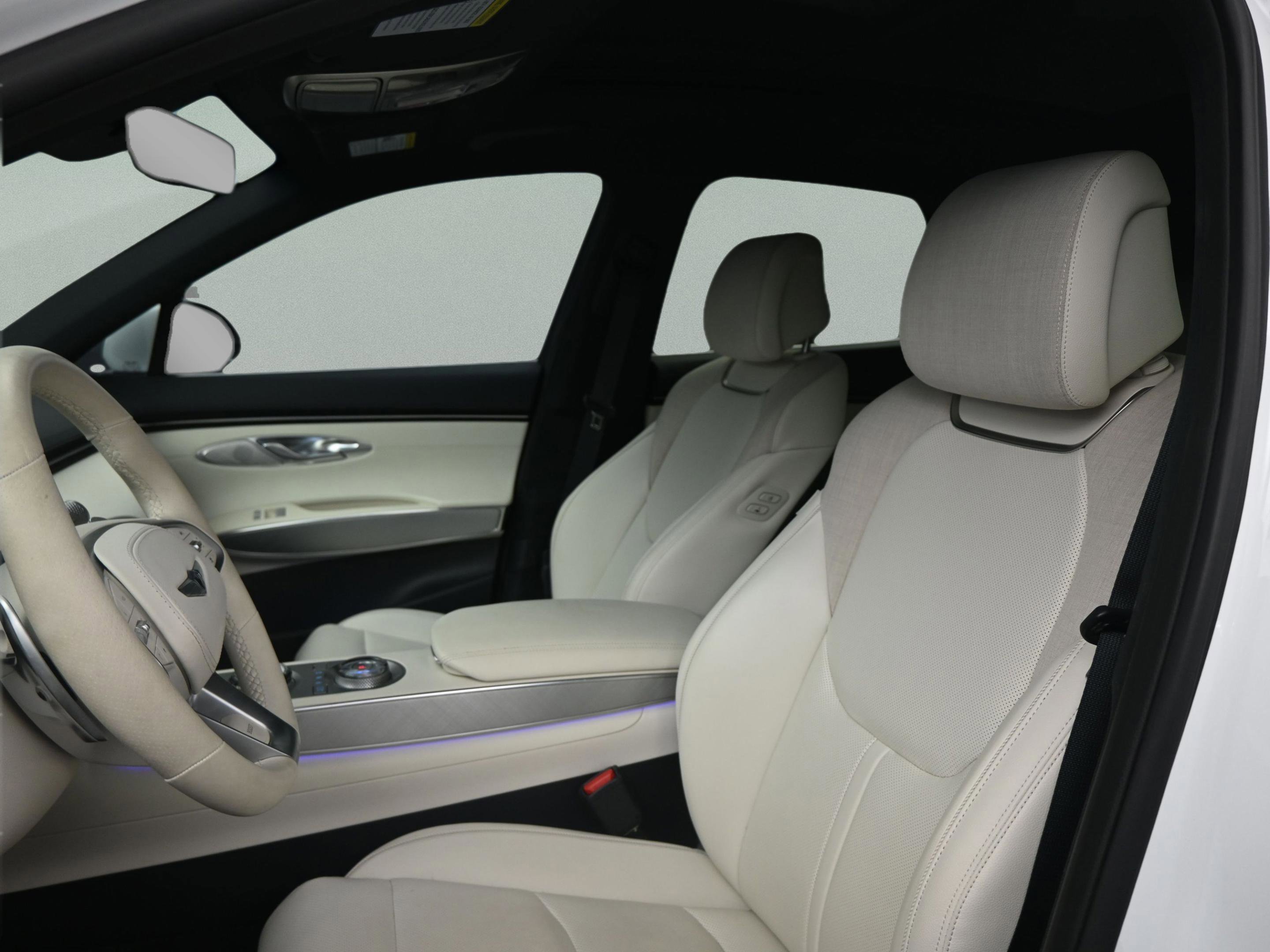 Used 2025 Genesis Electrified GV70 Advanced image 33