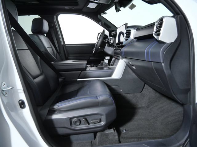 Used 2022 Toyota Tundra Platinum w/ Advanced Package AWD/4WD image 12