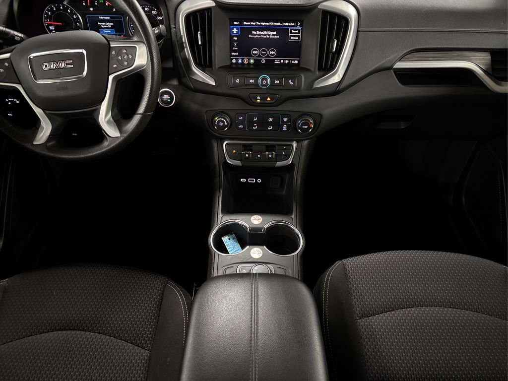 Used 2024 GMC Terrain SLE image 18