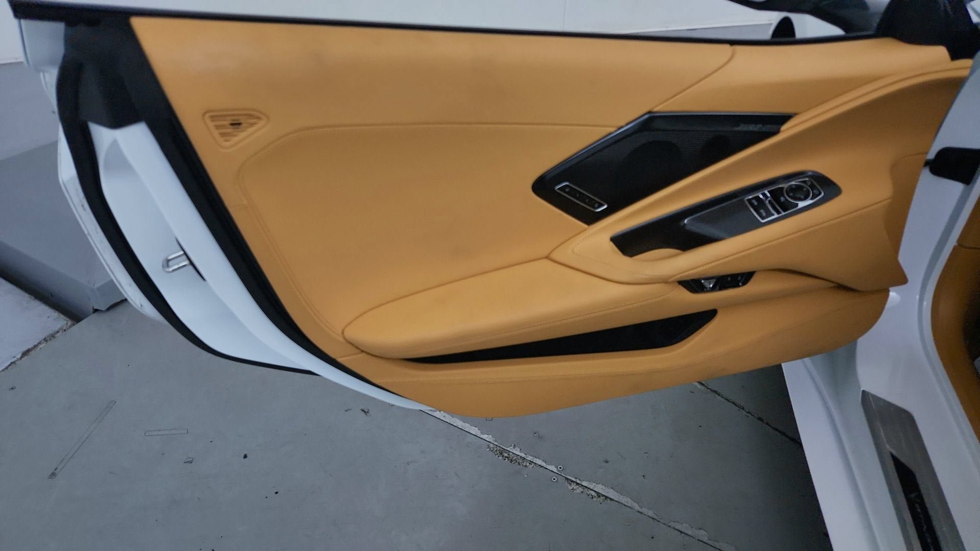 New 2026 Chevrolet Corvette Stingray Premium Cpe w/ Z51 Performance Package RWD image 16