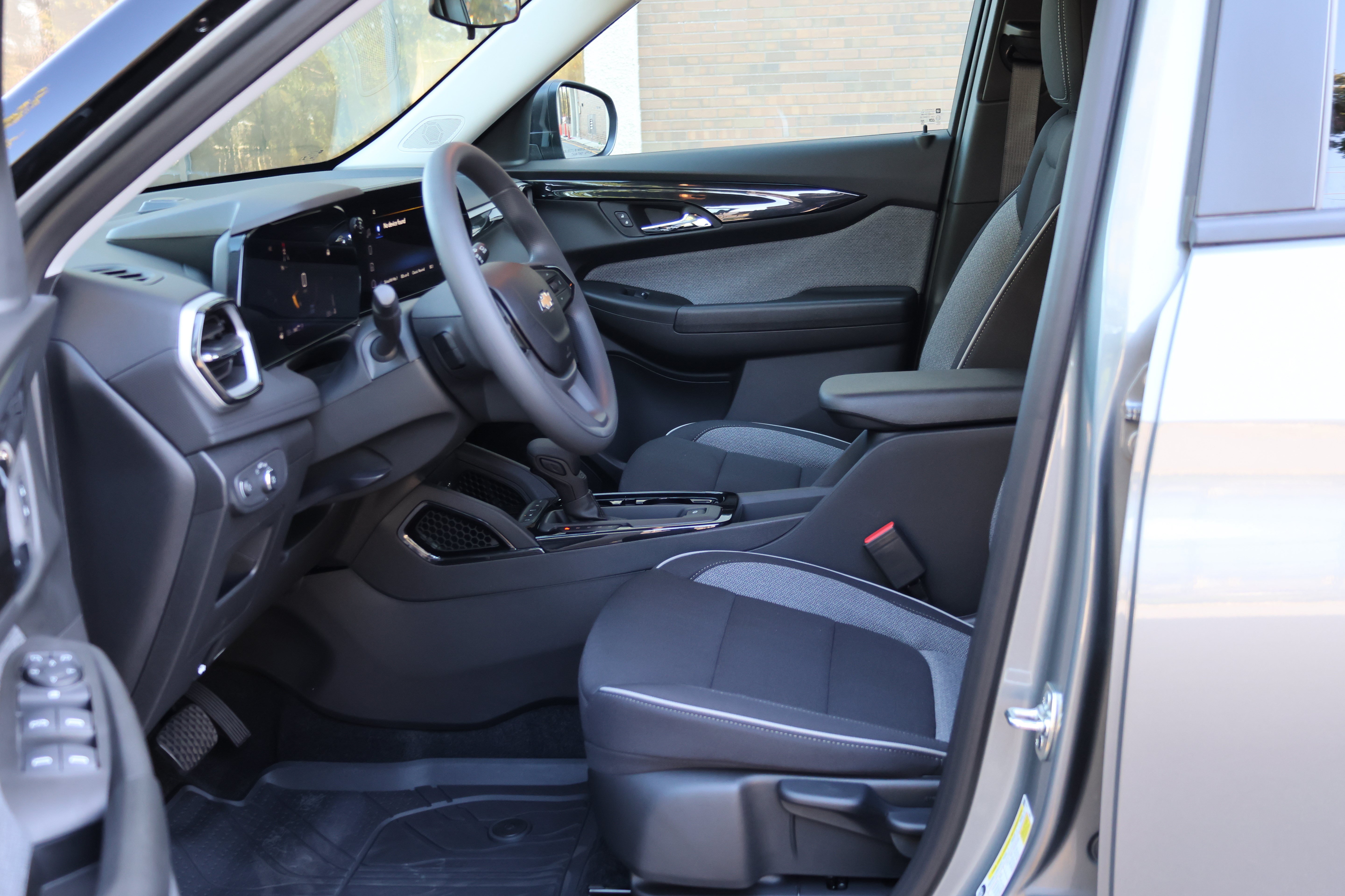Used 2026 Chevrolet TrailBlazer LS w/ LS Convenience Package AWD/4WD image 20
