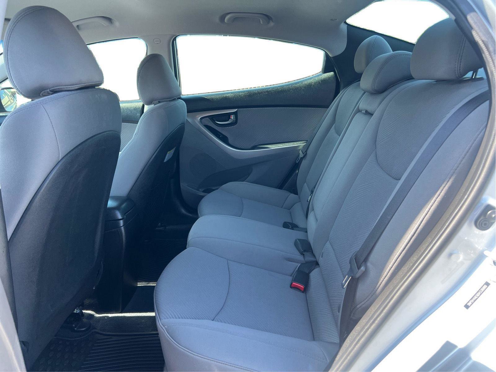 Used 2013 Hyundai Elantra GLS w/ Preferred Pkg FWD image 11