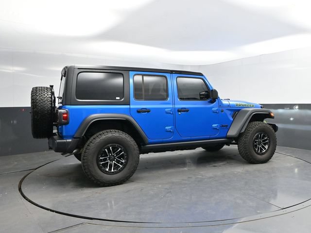 Used 2025 Jeep Wrangler Unlimited Sport AWD/4WD image 2