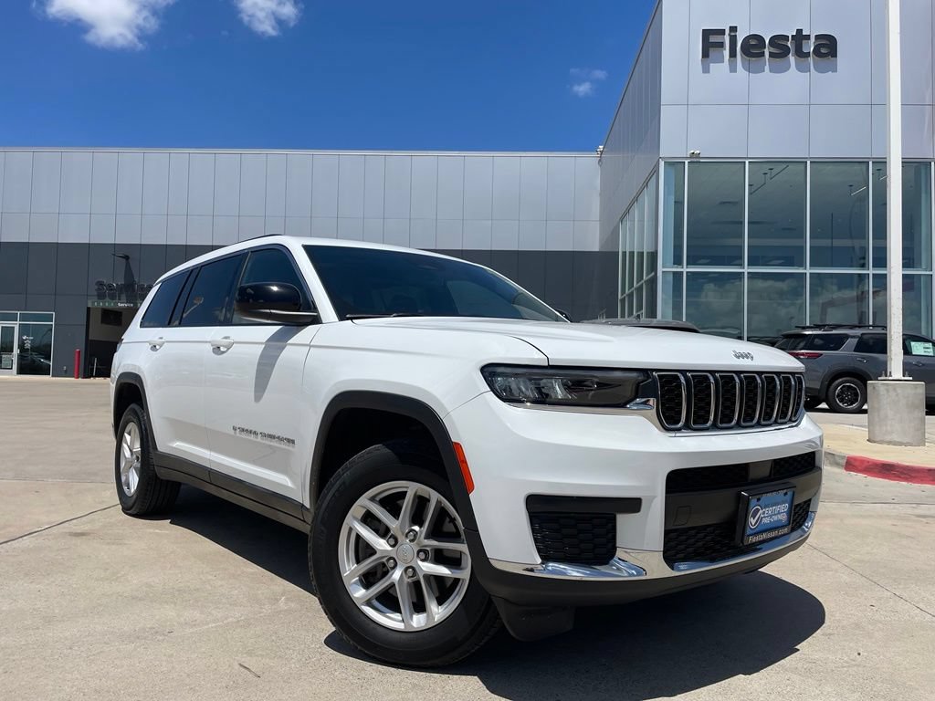 Used 2024 Jeep Grand Cherokee L Laredo RWD image 1