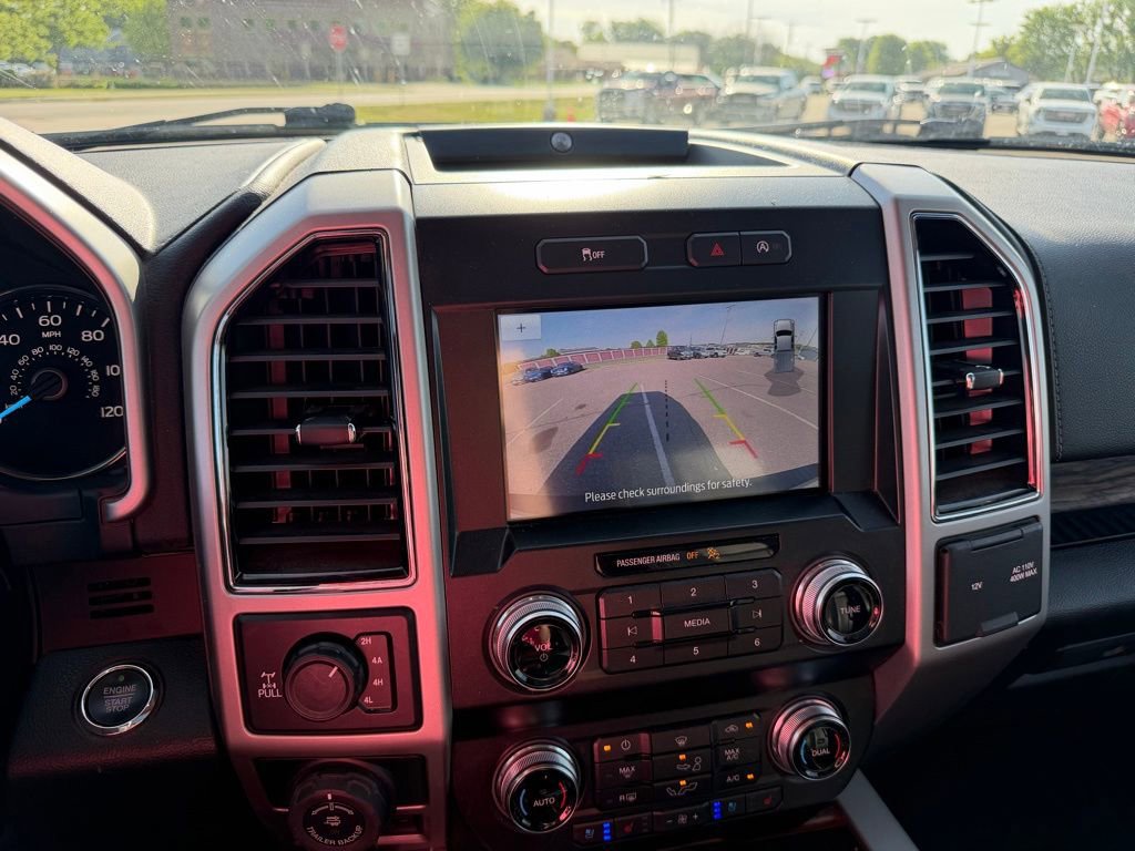 Used 2019 Ford F150 Lariat w/ Equipment Group 502A Luxury AWD/4WD image 15
