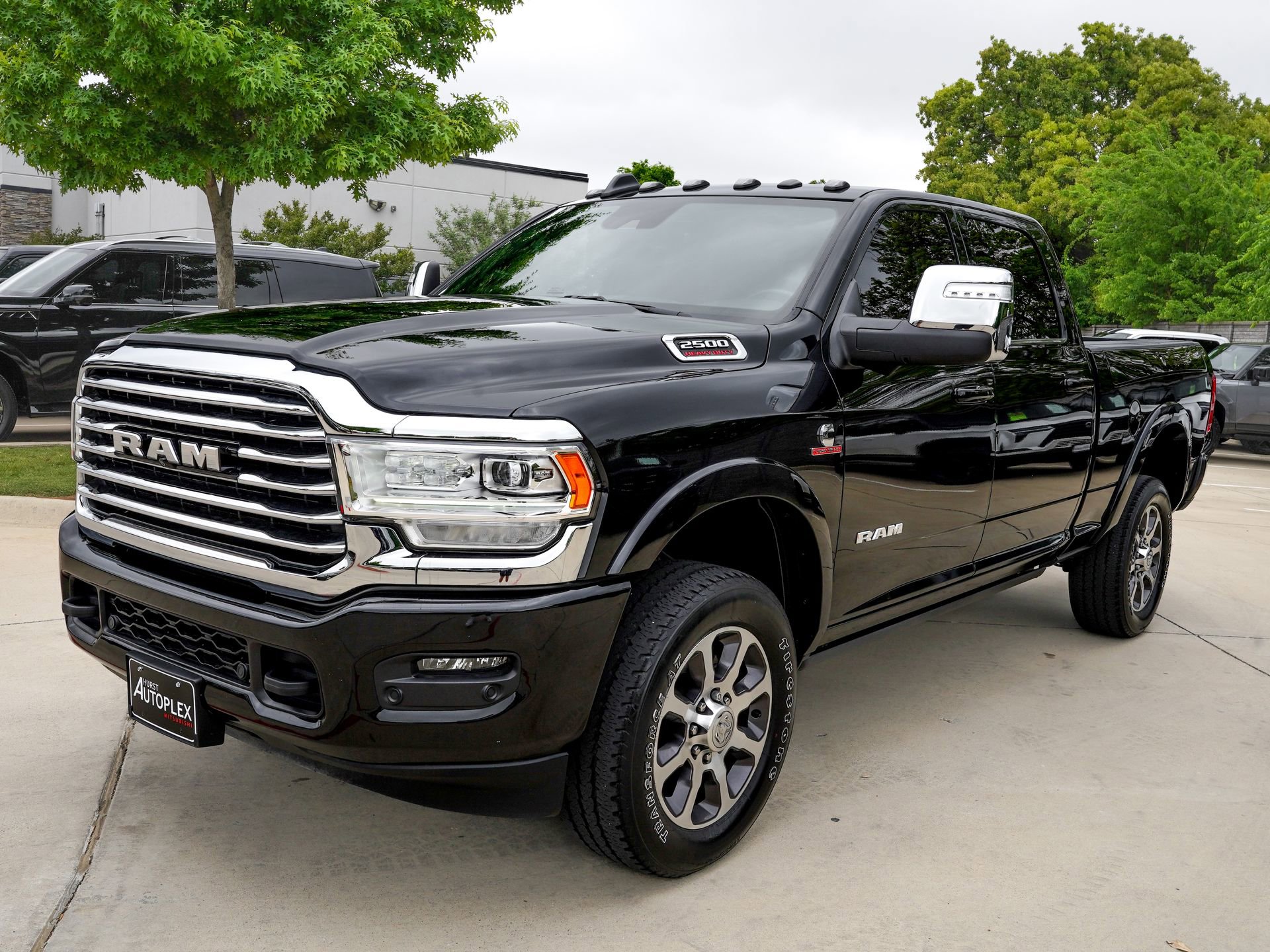 Used 2024 RAM 2500 Limited w/ Safety Group image 9