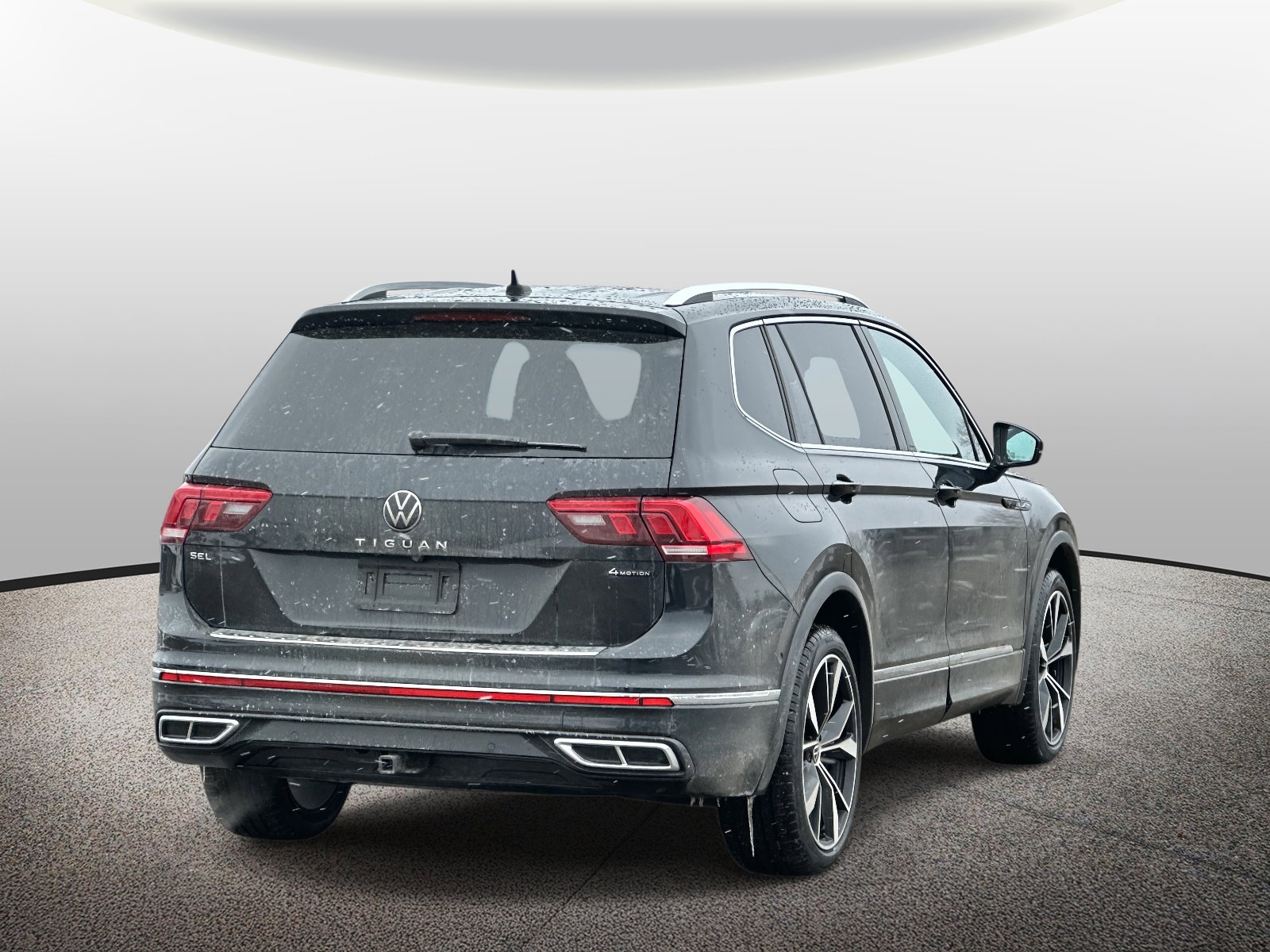 Used 2022 Volkswagen Tiguan SEL R-Line image 5