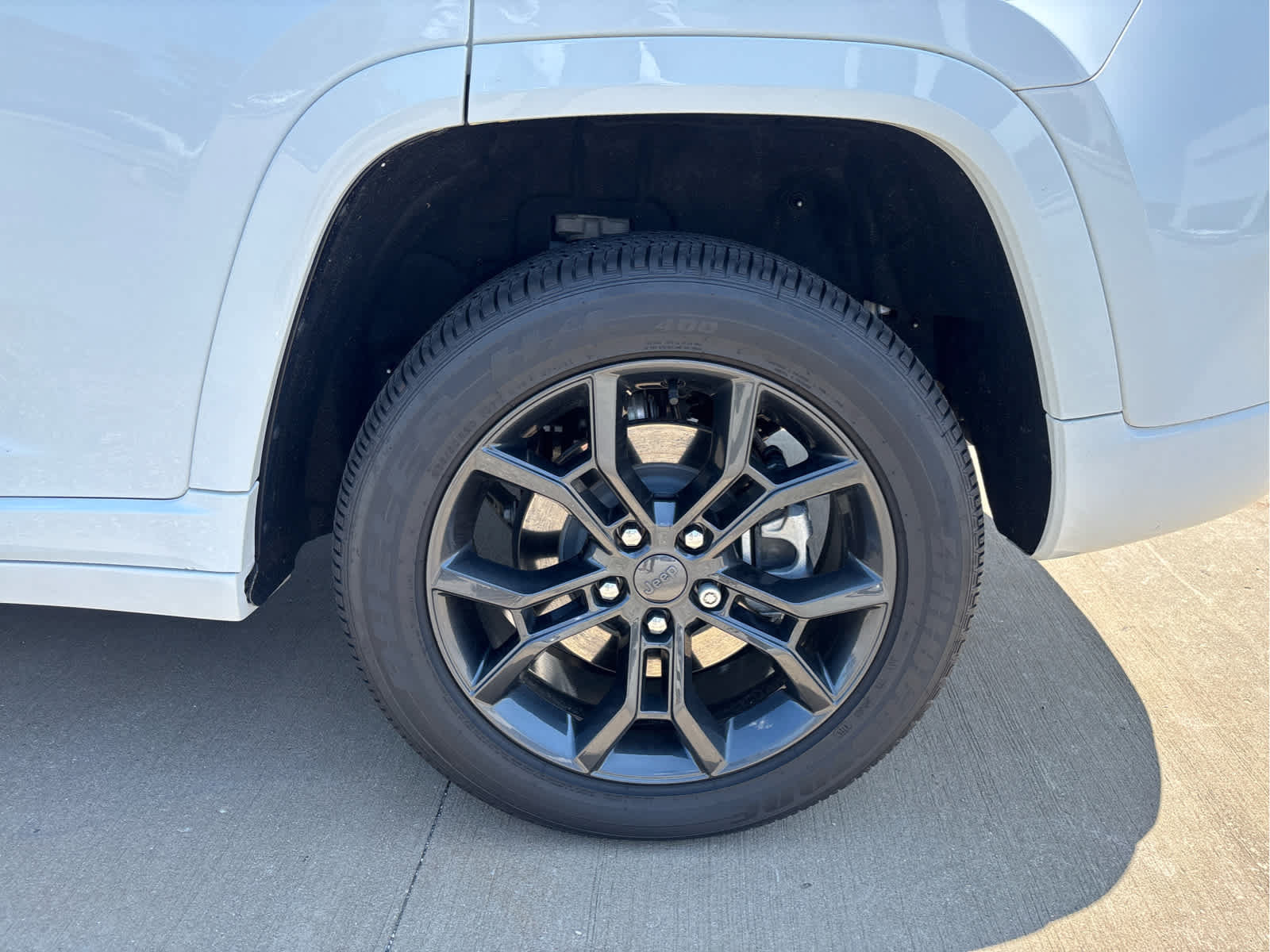 Used 2023 Jeep Grand Cherokee 30th Anniversary AWD/4WD image 7