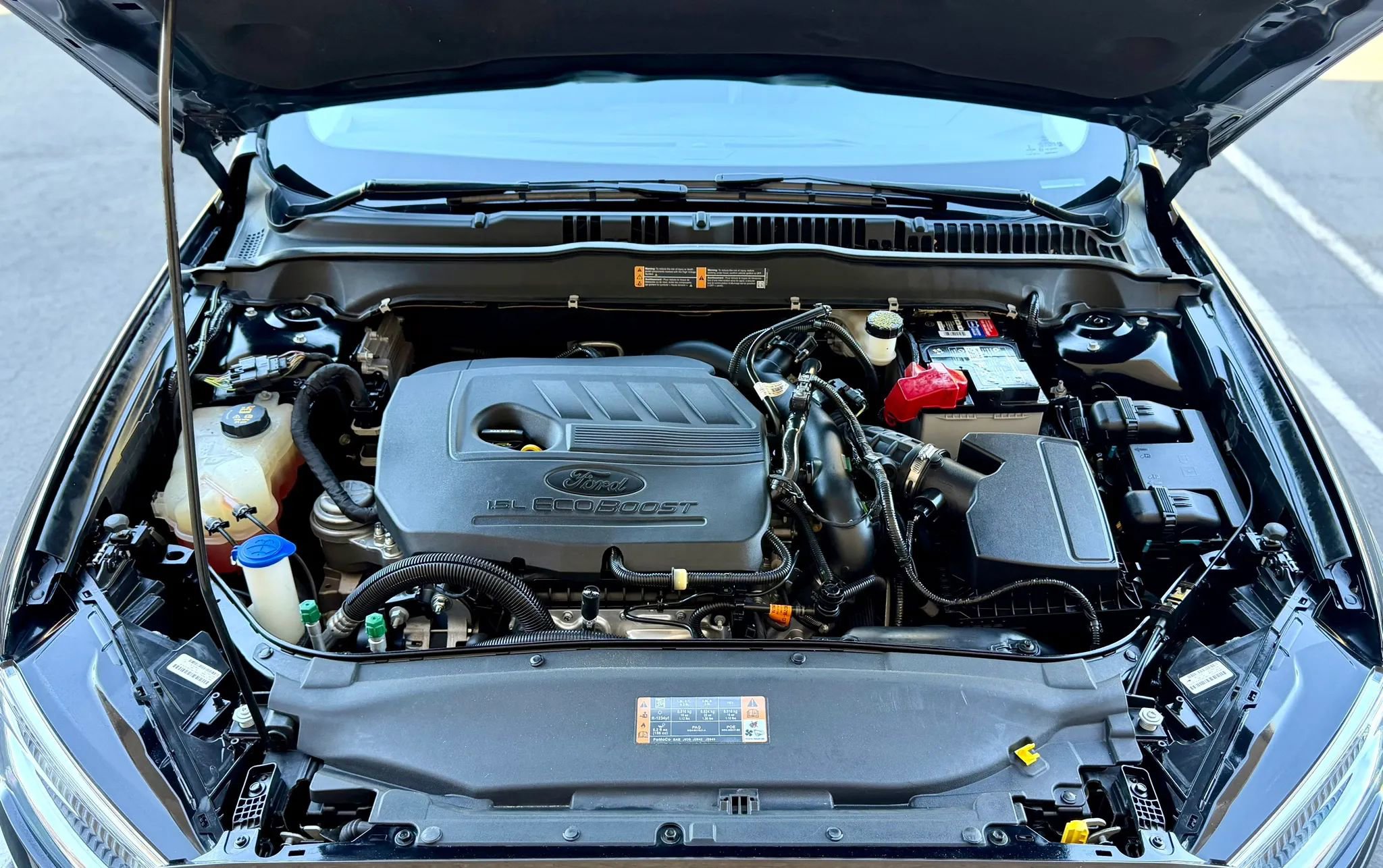 Used 2017 Ford Fusion SE w/ Fusion SE Technology Package image 22