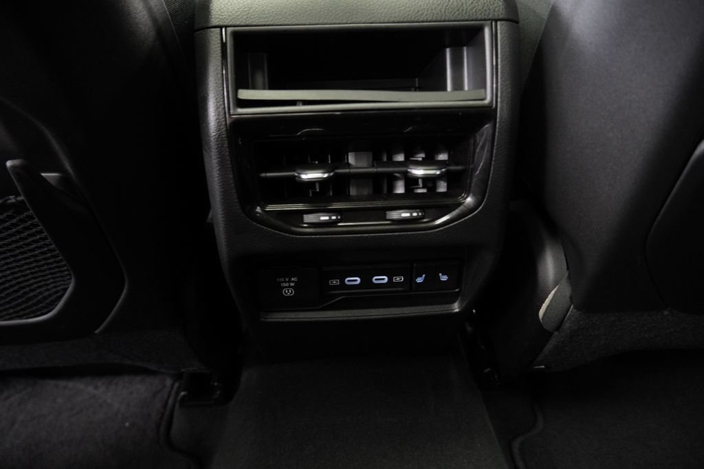 Certified 2026 Jeep Grand Cherokee Limited w/ Limited Altitude Package AWD/4WD image 31