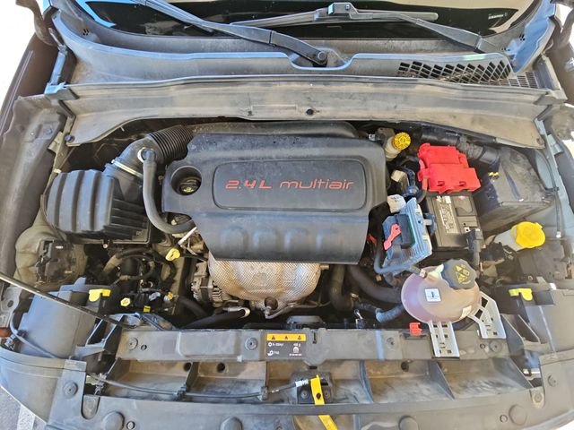 Used 2018 Jeep Renegade Trailhawk w/ UConnect 8.4 Nav Group AWD/4WD image 18