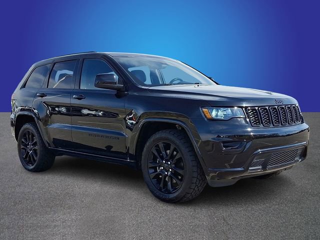 Used 2021 Jeep Grand Cherokee Laredo X image 3