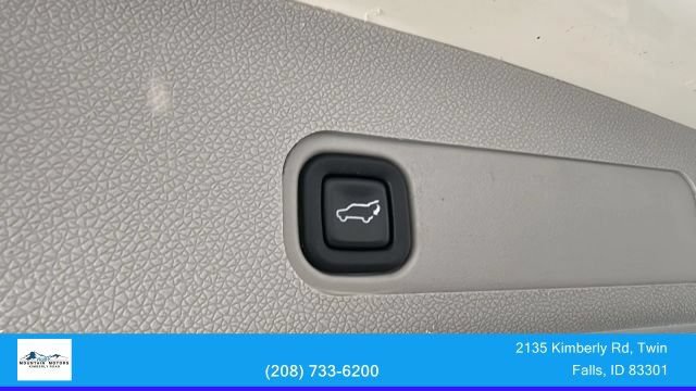 Used 2014 Chevrolet Suburban LTZ AWD/4WD image 34