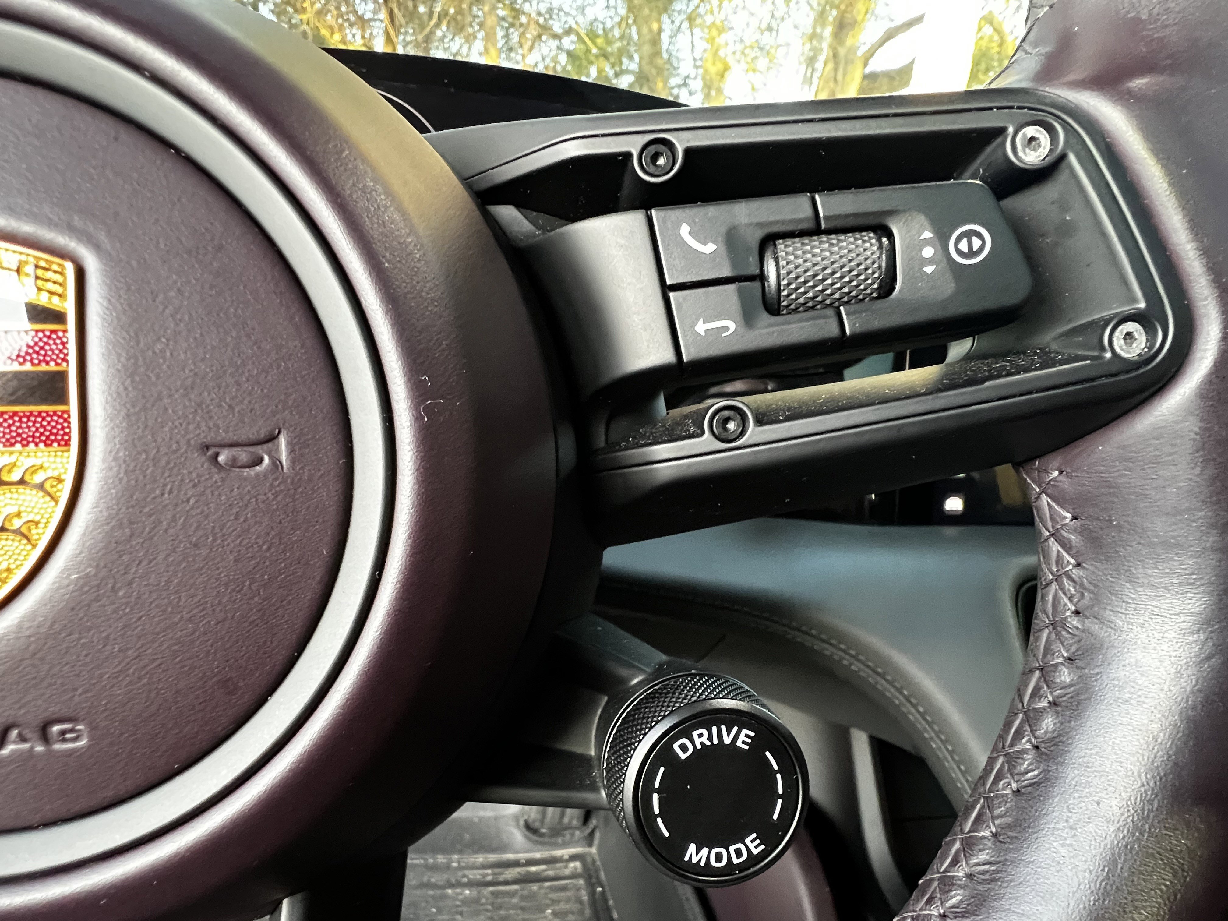 Used 2022 Porsche Taycan 4S image 19