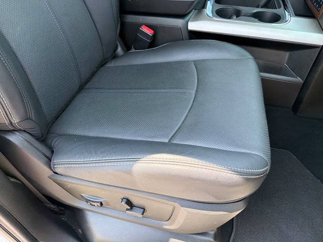 Used 2017 RAM 1500 Laramie w/ Convenience Group AWD/4WD image 26