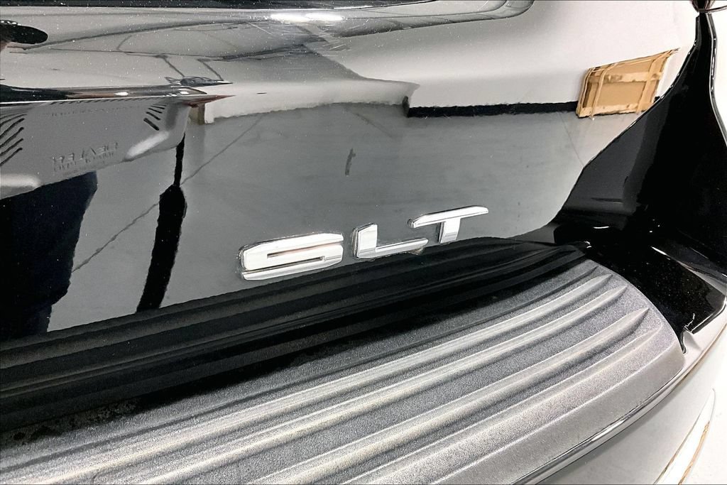 Used 2022 GMC Yukon SLT w/ SLT Luxury Package AWD/4WD image 38