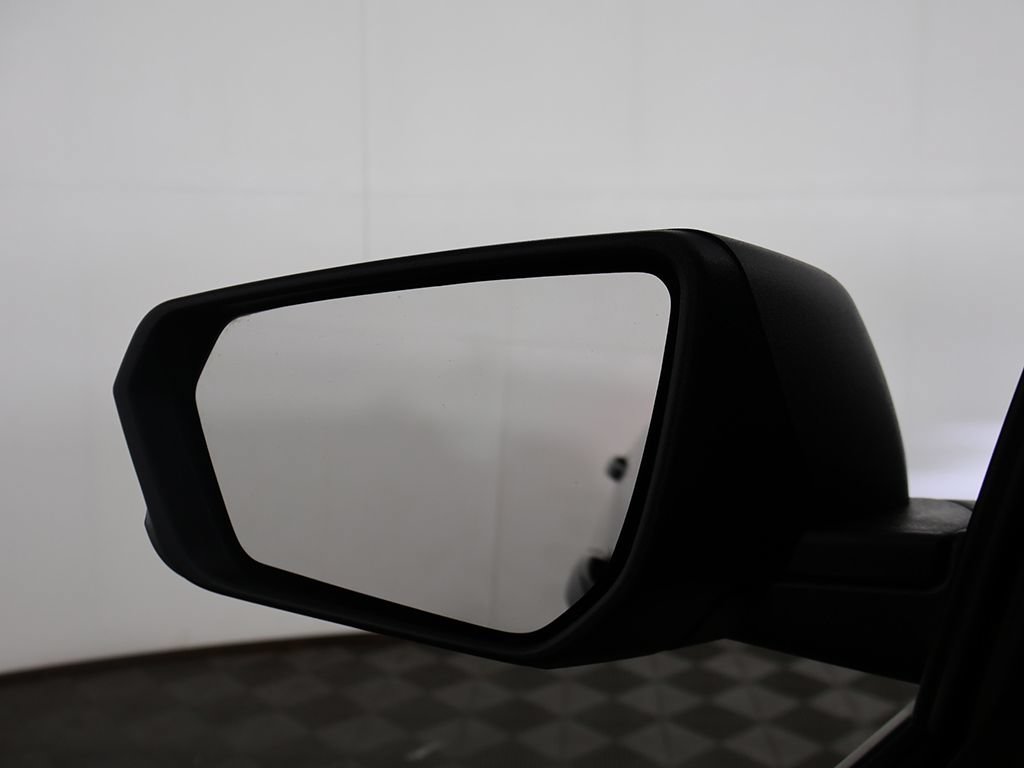 Used 2024 Chevrolet Equinox LS AWD/4WD image 33