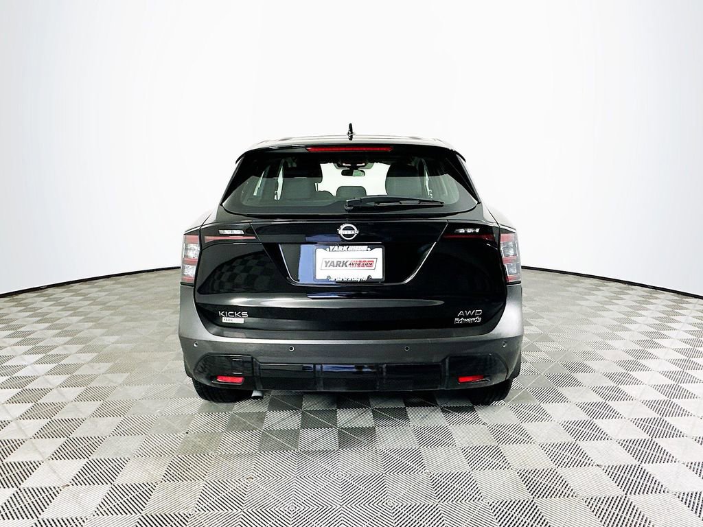 Certified 2025 Nissan Kicks S image 11